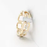 anneau maillon avec des diamants en or rose 18 carats et une barrette en or blanc